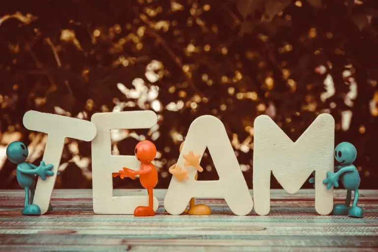 Comment favoriser travail equipe team Optimum Humanis, coach professionnel et médiateur à Bordeaux